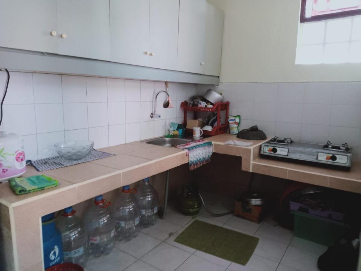 Villa Musti Green Apple Cipanas Sindanglaya Buitenkant foto